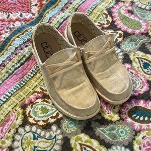 Wendy sparkling gold hey dudes.